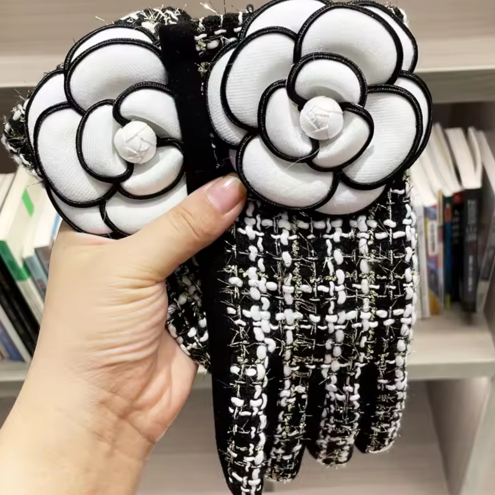 Women's Winter Wool Gloves Warm Plus Velvet Thickened Touch Screen Flower - Picture 6 of 7